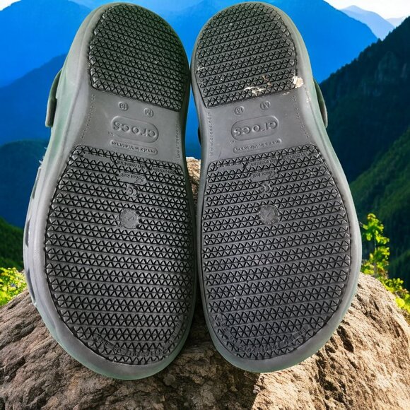 Crocs Men's Size 13 Black Slip On Classic Clog Comfort Shoes 11428 - Picture 7 of 8